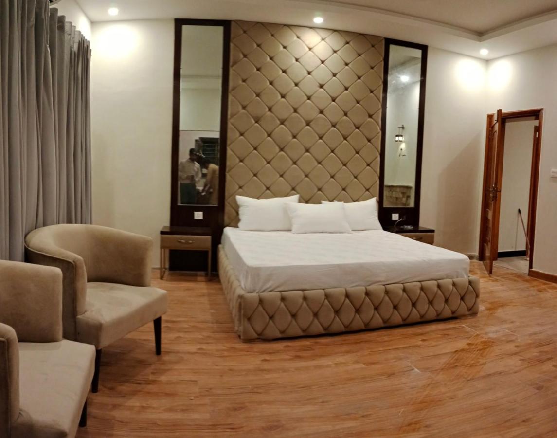 Hayat Grand Guest House Islamabad Ngoại thất bức ảnh
