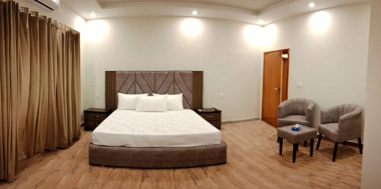 Hayat Grand Guest House Islamabad Ngoại thất bức ảnh