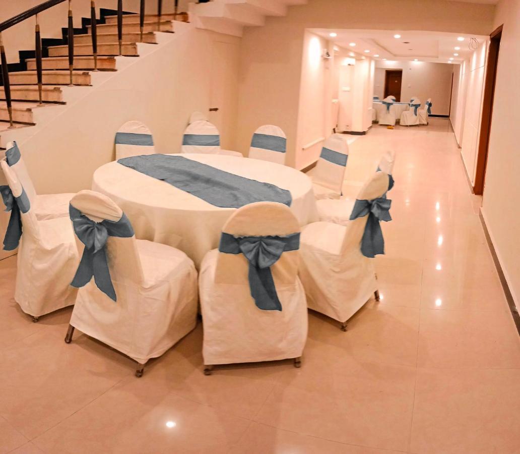 Hayat Grand Guest House Islamabad Ngoại thất bức ảnh