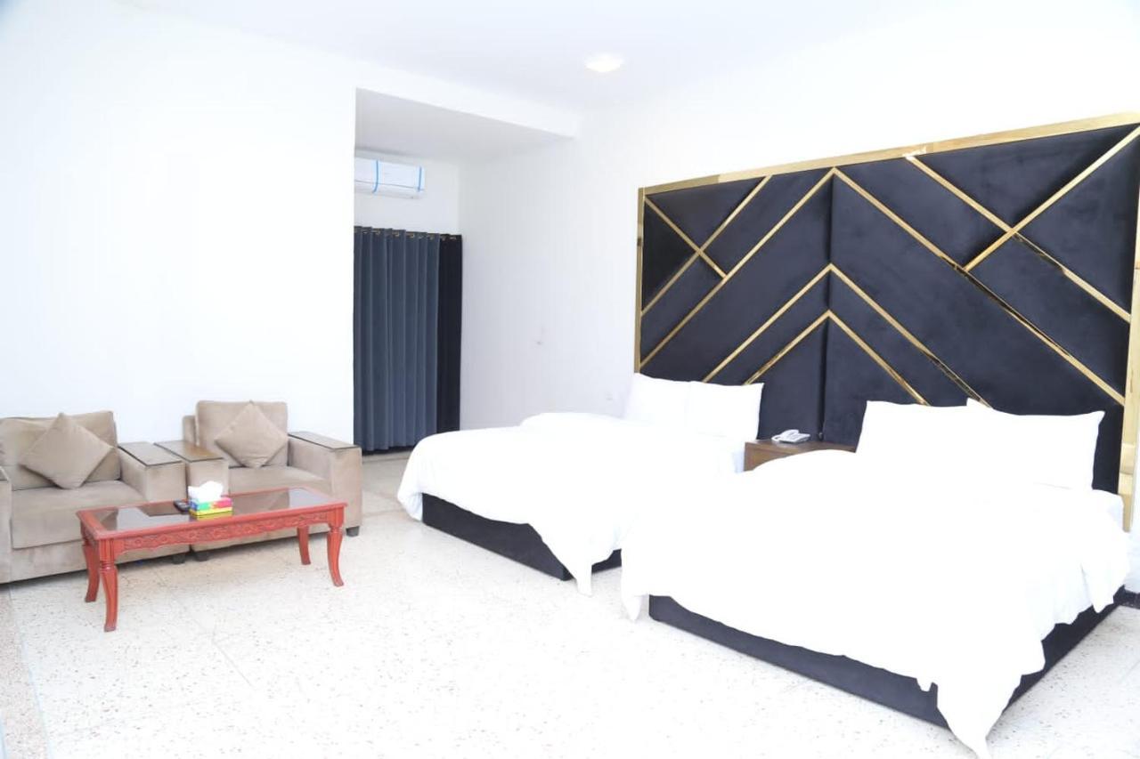 Hayat Grand Guest House Islamabad Ngoại thất bức ảnh