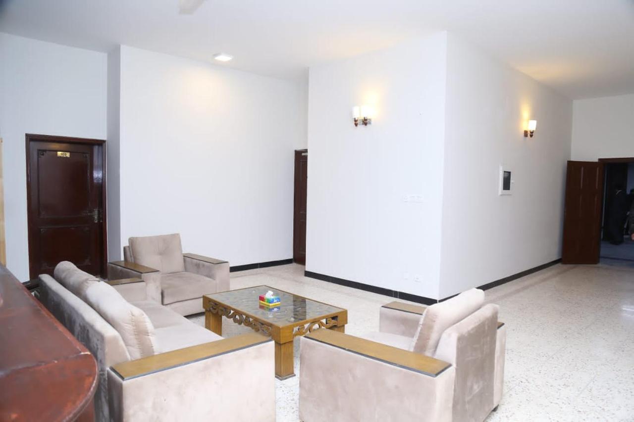 Hayat Grand Guest House Islamabad Ngoại thất bức ảnh