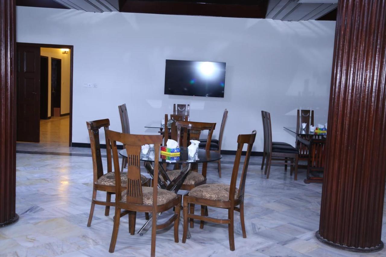 Hayat Grand Guest House Islamabad Ngoại thất bức ảnh