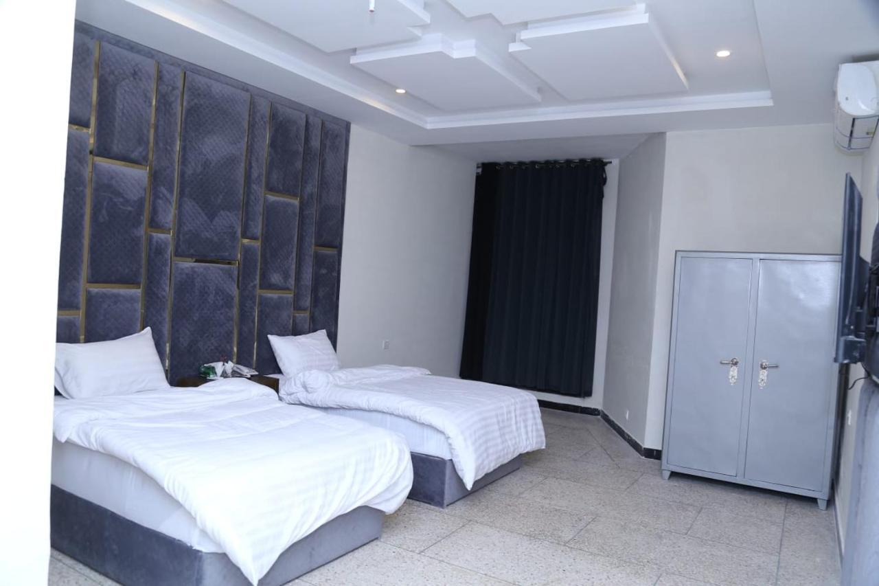 Hayat Grand Guest House Islamabad Ngoại thất bức ảnh