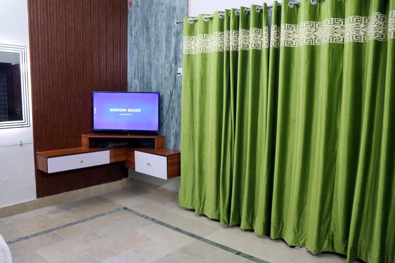 Hayat Grand Guest House Islamabad Ngoại thất bức ảnh