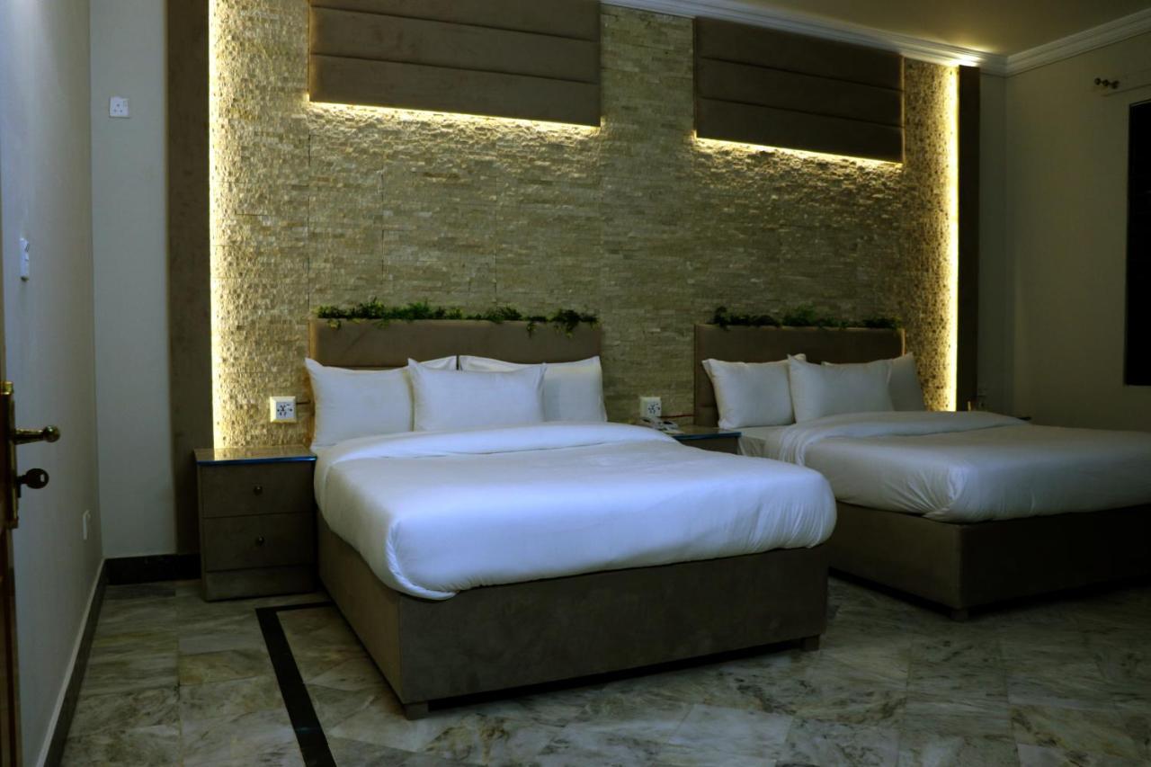 Hayat Grand Guest House Islamabad Ngoại thất bức ảnh
